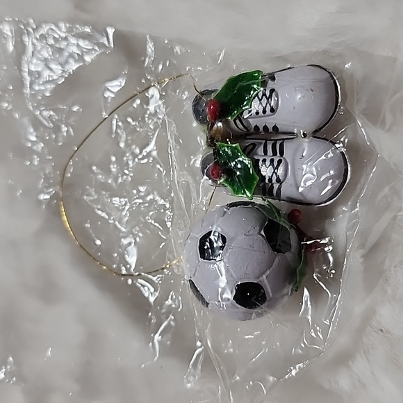 New in package Christmas SPORTS ORNAMENTS - Picture 5 of 5